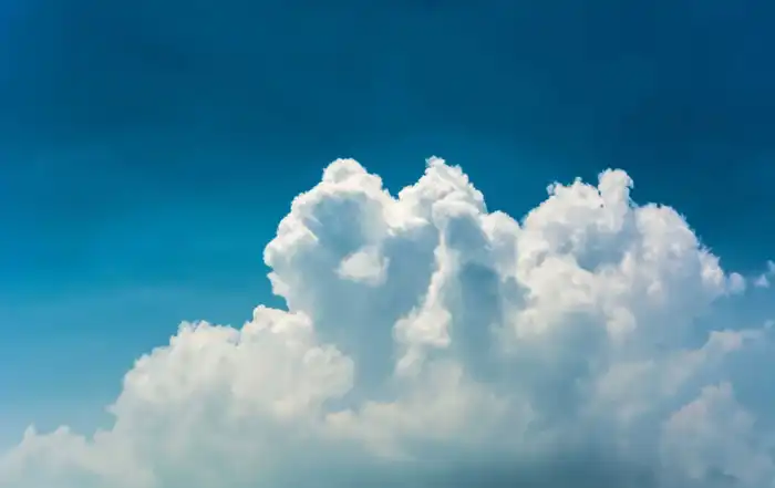 Wolken Cloud SaaS vs On-Premises Unsplash